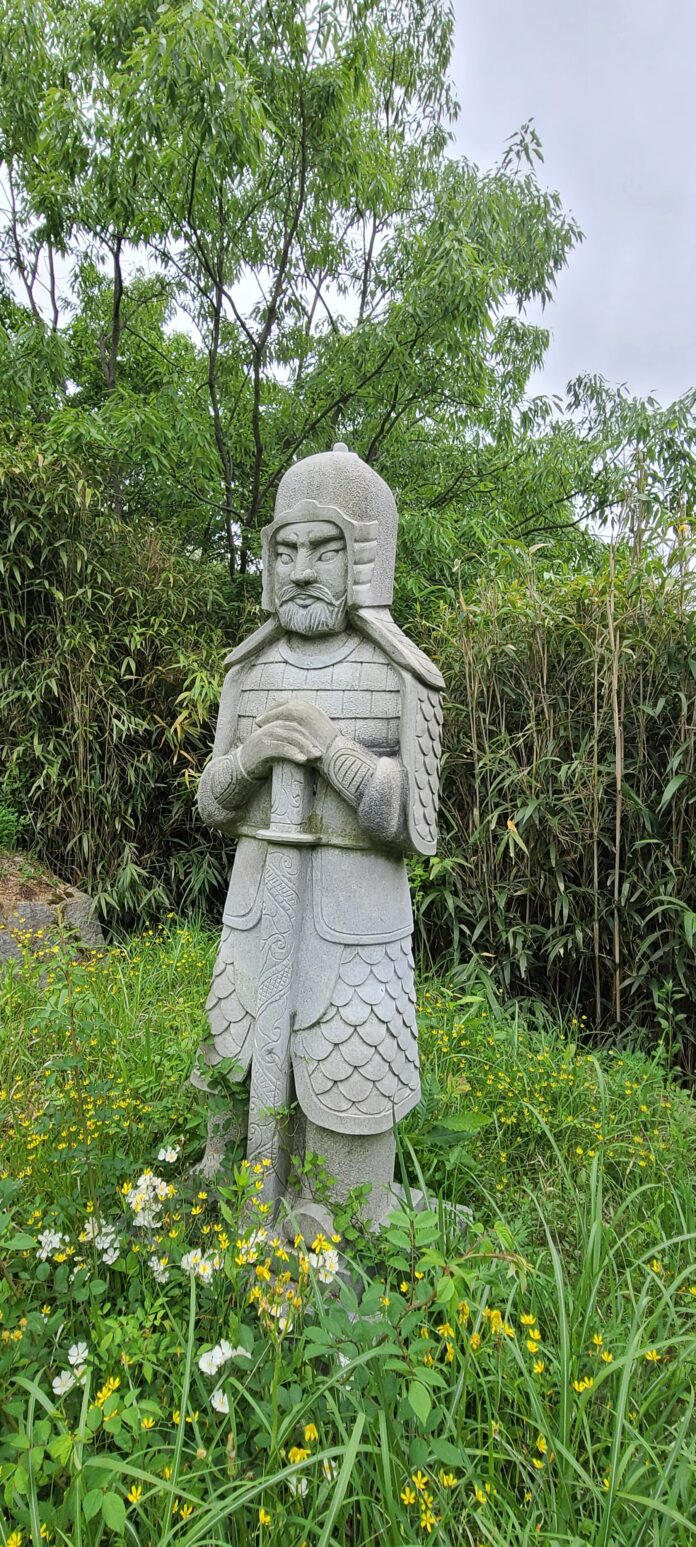 최대성장군묘의무인도