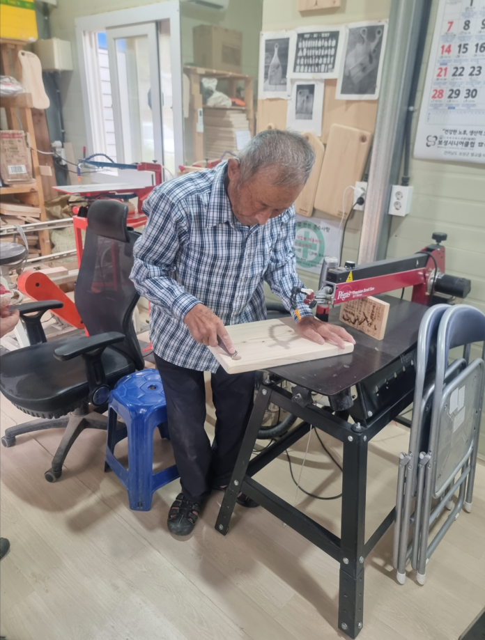 목공클럽 주경일 팀원 작업